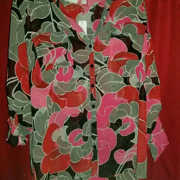 Woman's Blouse - Picture 1 of 3